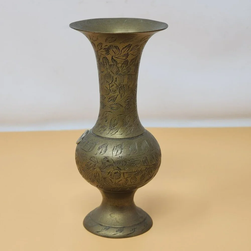 Vintage‎ Collectible Ornate Decor Etched Floral Brass Decorative Vase MCM